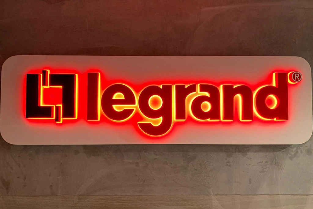 Doğanşar Tabelacı